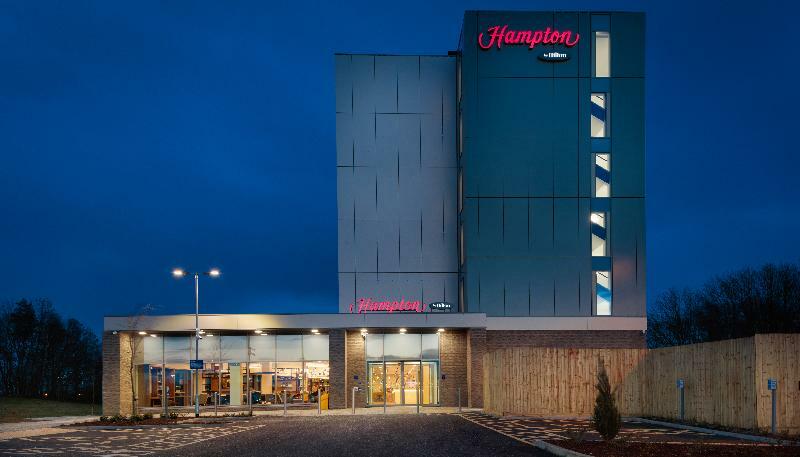 Отель Hampton By Hilton Edinburgh Airport Инглистон Экстерьер фото